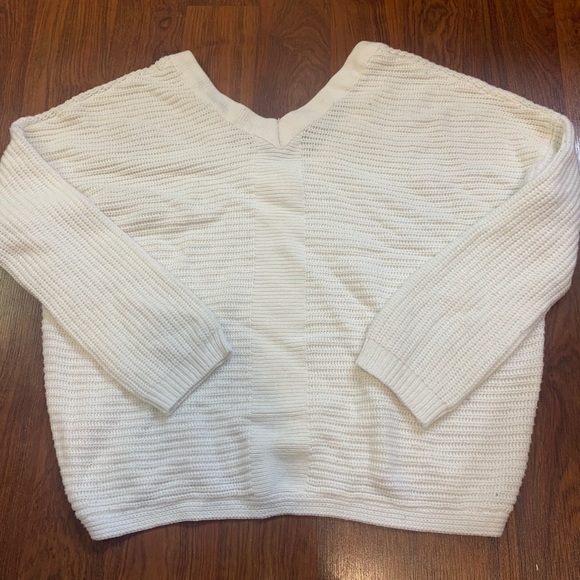 Bluenotes Sweater - Picture 2 of 3